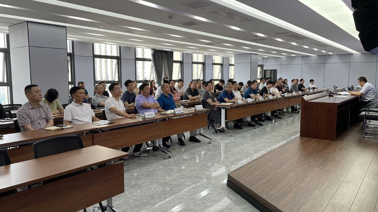 集團舉辦2021年度第三期“部長業(yè)務(wù)工作輔導講座”
